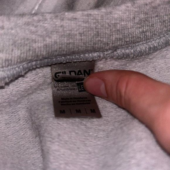 Women’s sweater size medium - Picture 8 of 8